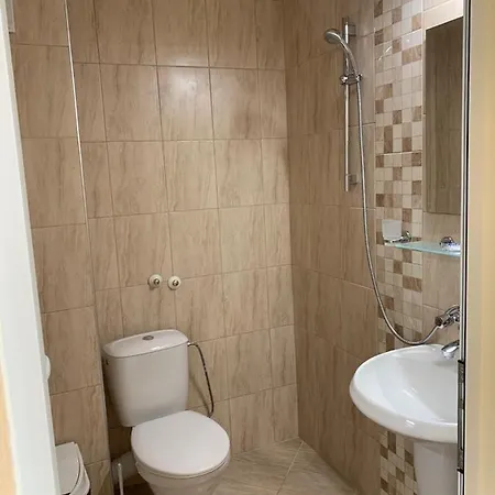 Guest Nia Elis Gasthuis