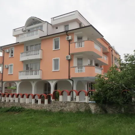 Guest house Guest Nia Elis Kiten (Burgas)