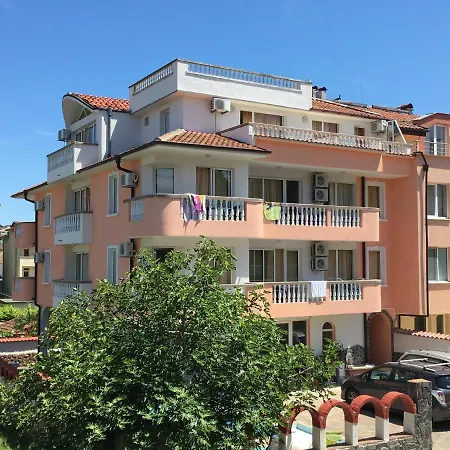 Guest Nia Elis 3* Kiten (Burgas)