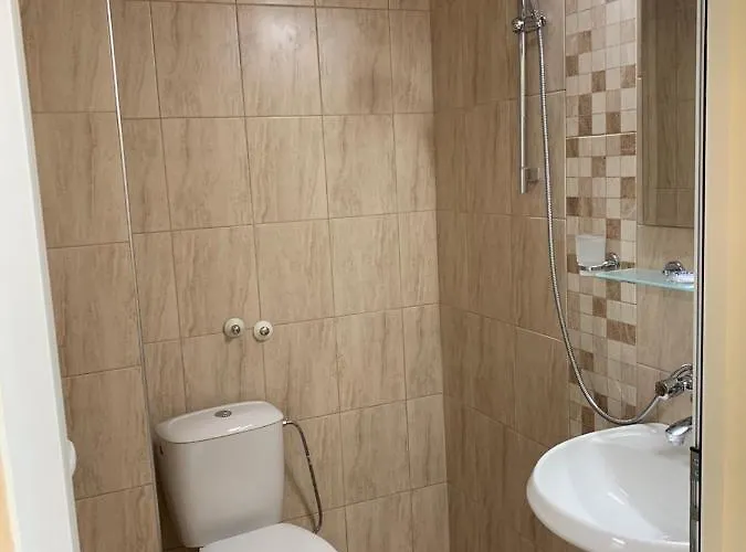 Guest Nia Elis בית הארחה