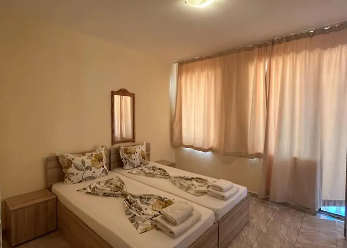 Guest Nia Elis קיטן